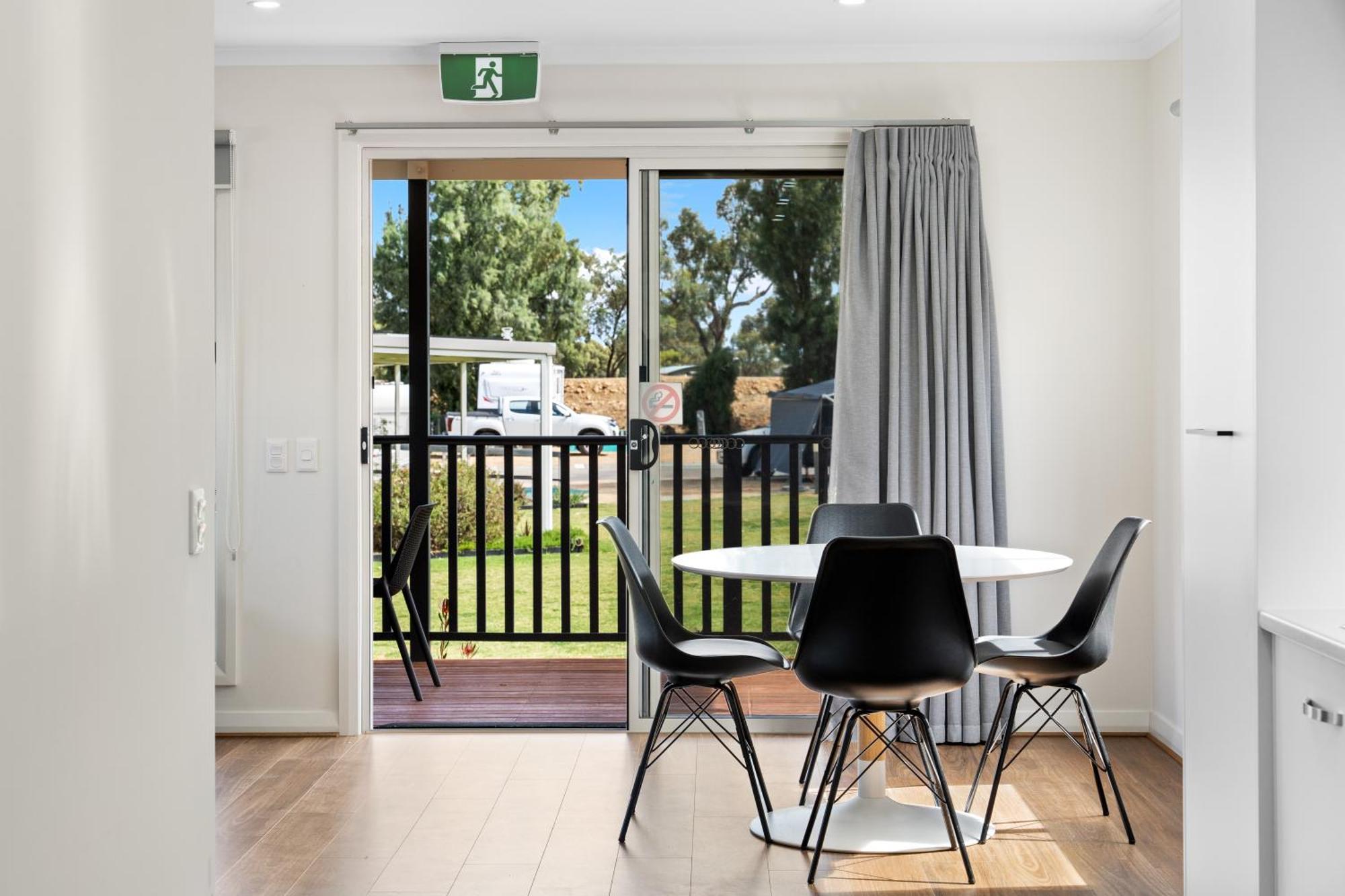 Echo Holiday Parks - Waikerie Luaran gambar